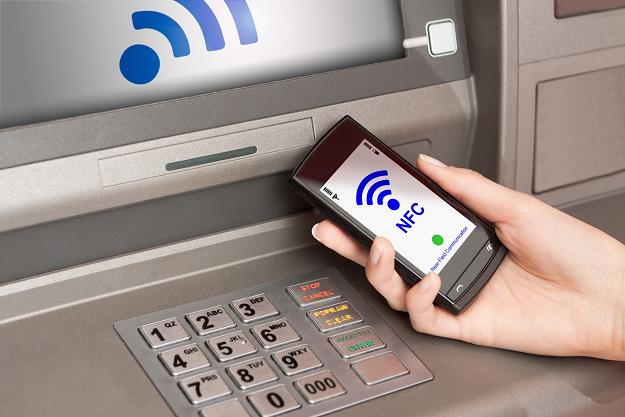 Wypłata z bankomatu bez karty - NFC